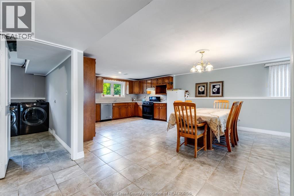 37 Elizabeth CRESCENT - 20