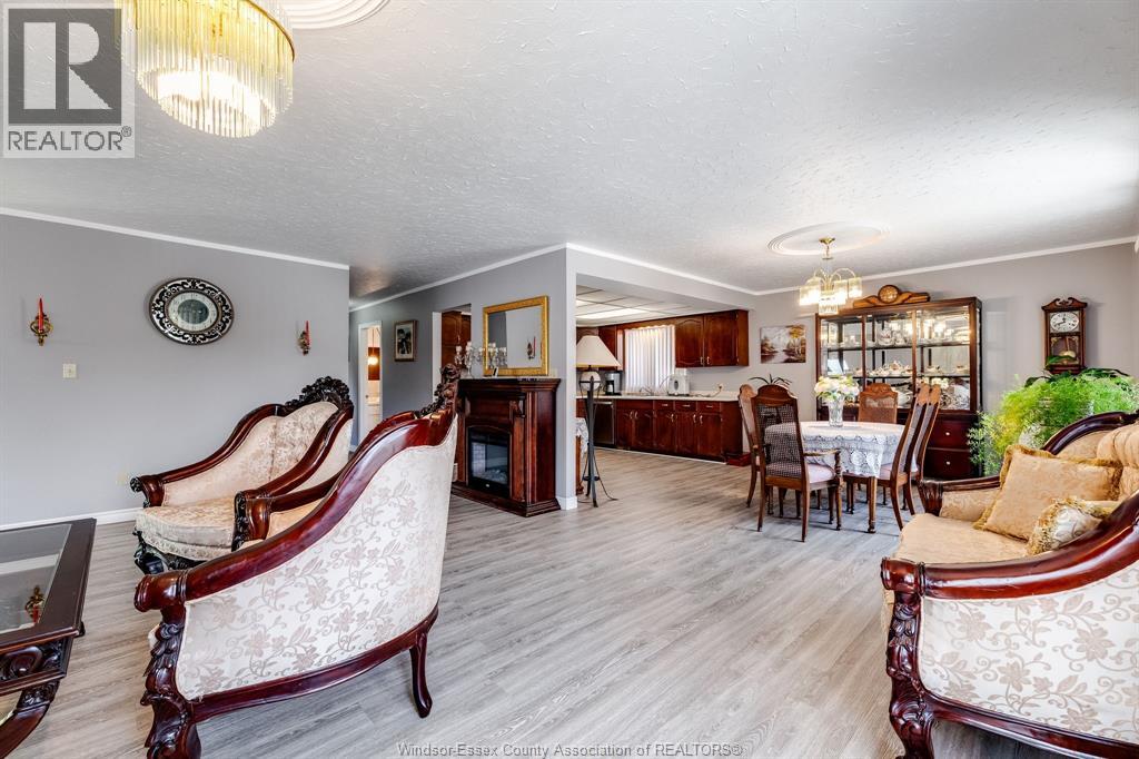 37 Elizabeth CRESCENT - Image 5
