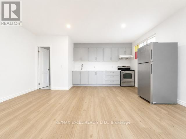 20 KING STREET E - Image 15