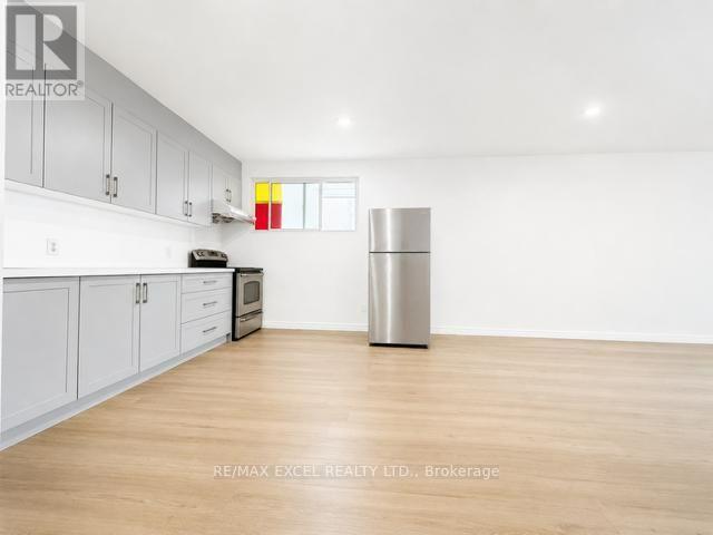 20 KING STREET E - Image 16