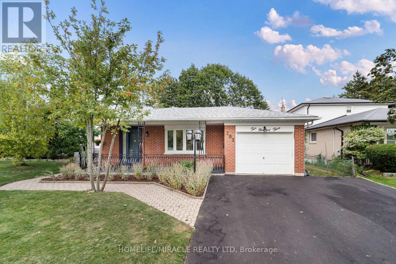 203 CENTENNIAL ROAD - 1