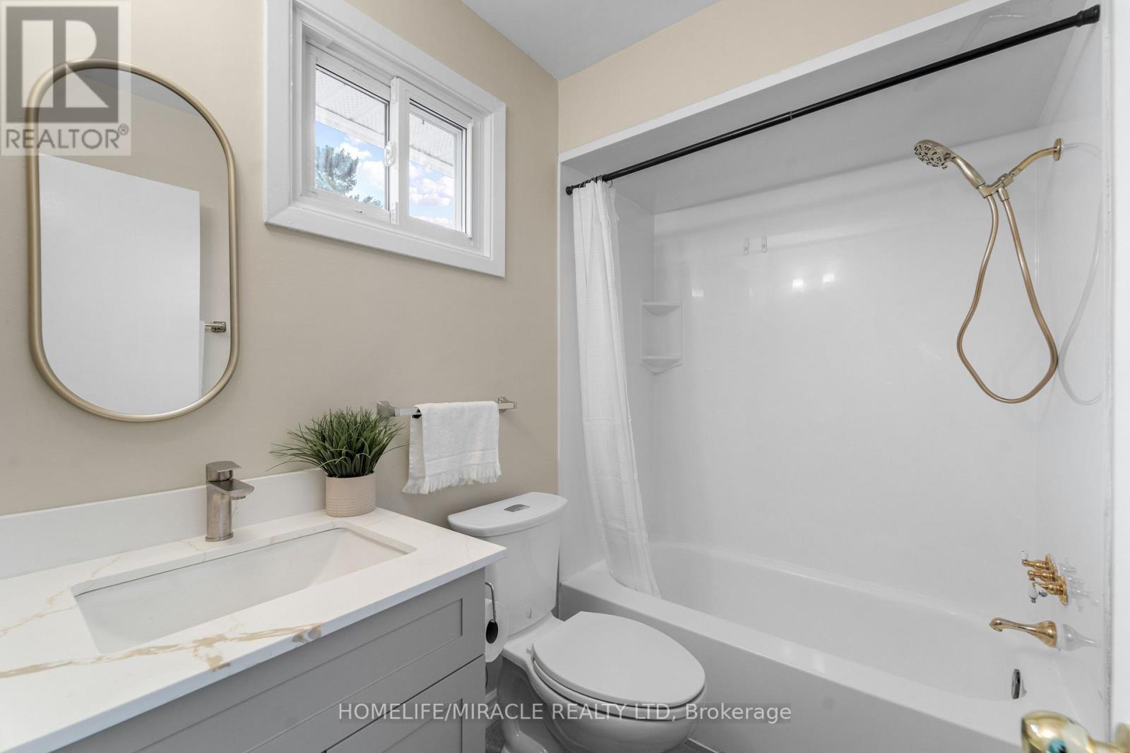 203 CENTENNIAL ROAD - 23