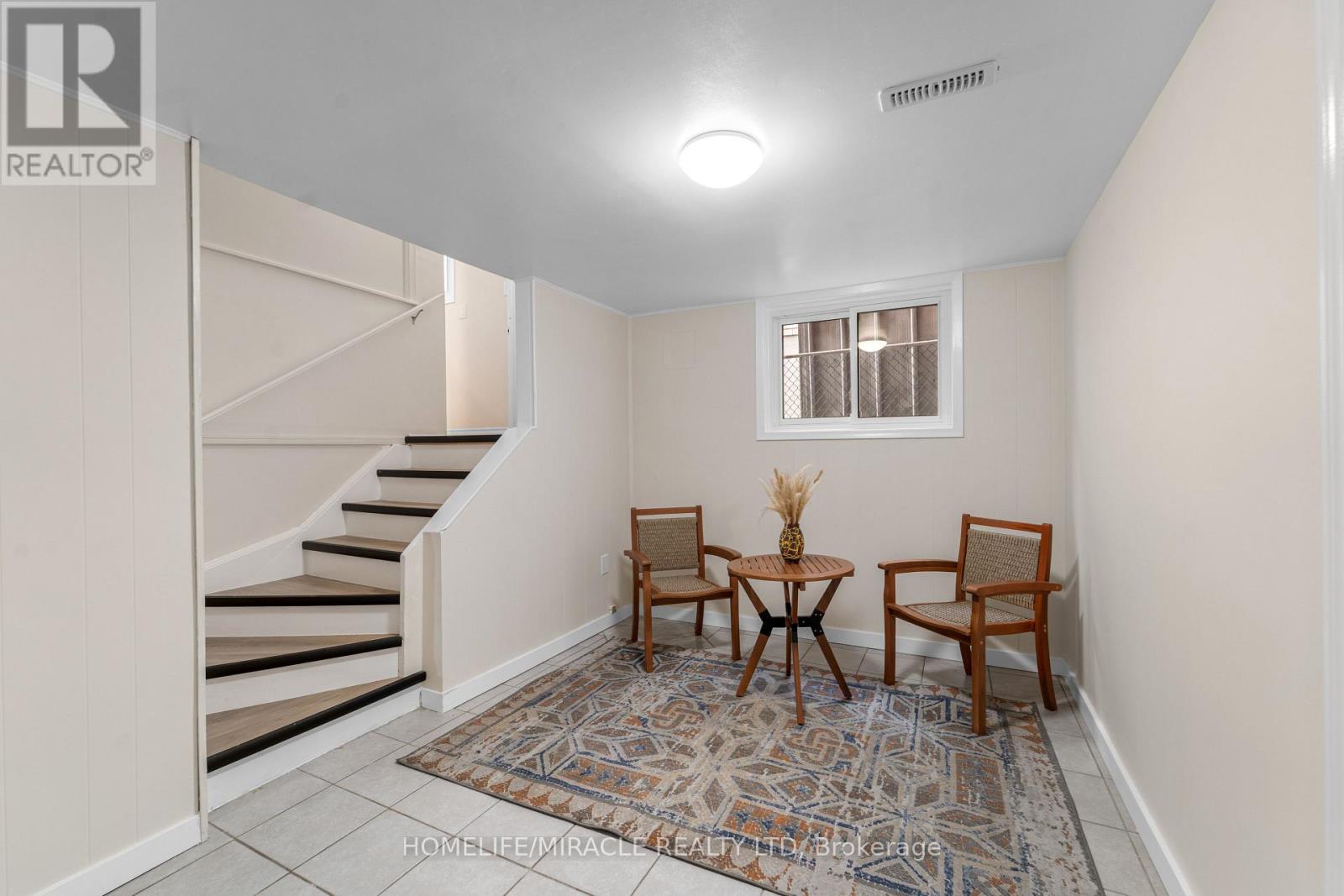 203 CENTENNIAL ROAD - 24