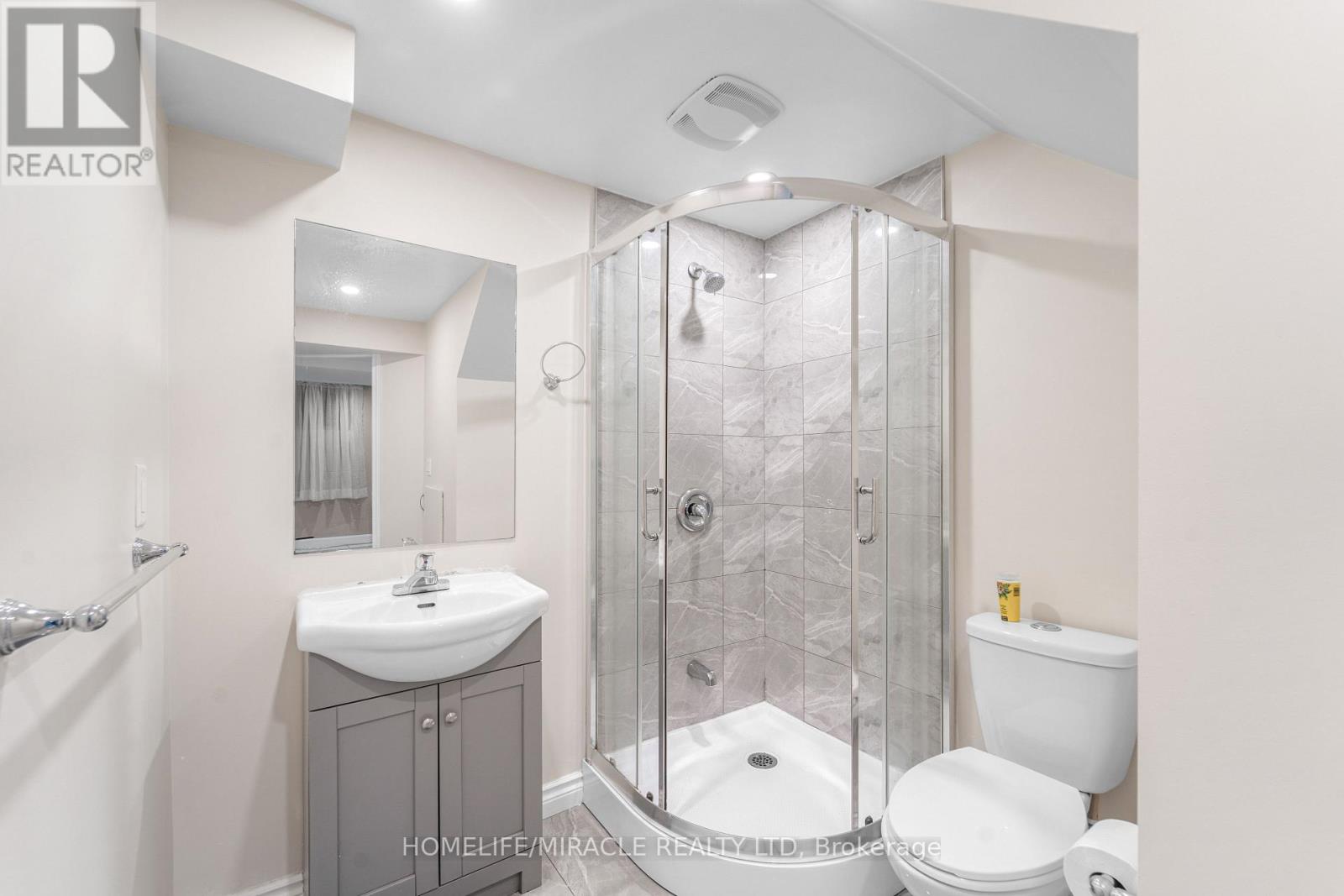 203 CENTENNIAL ROAD - 31