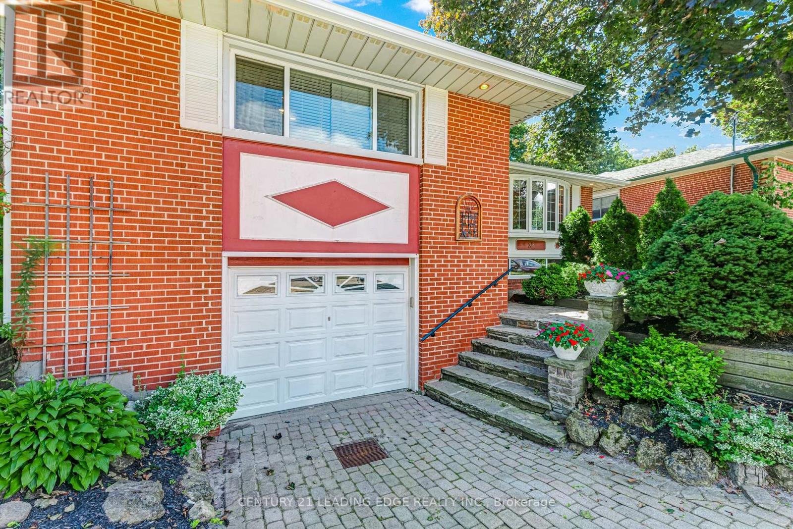 39 WANTANOPA CRESCENT - 4