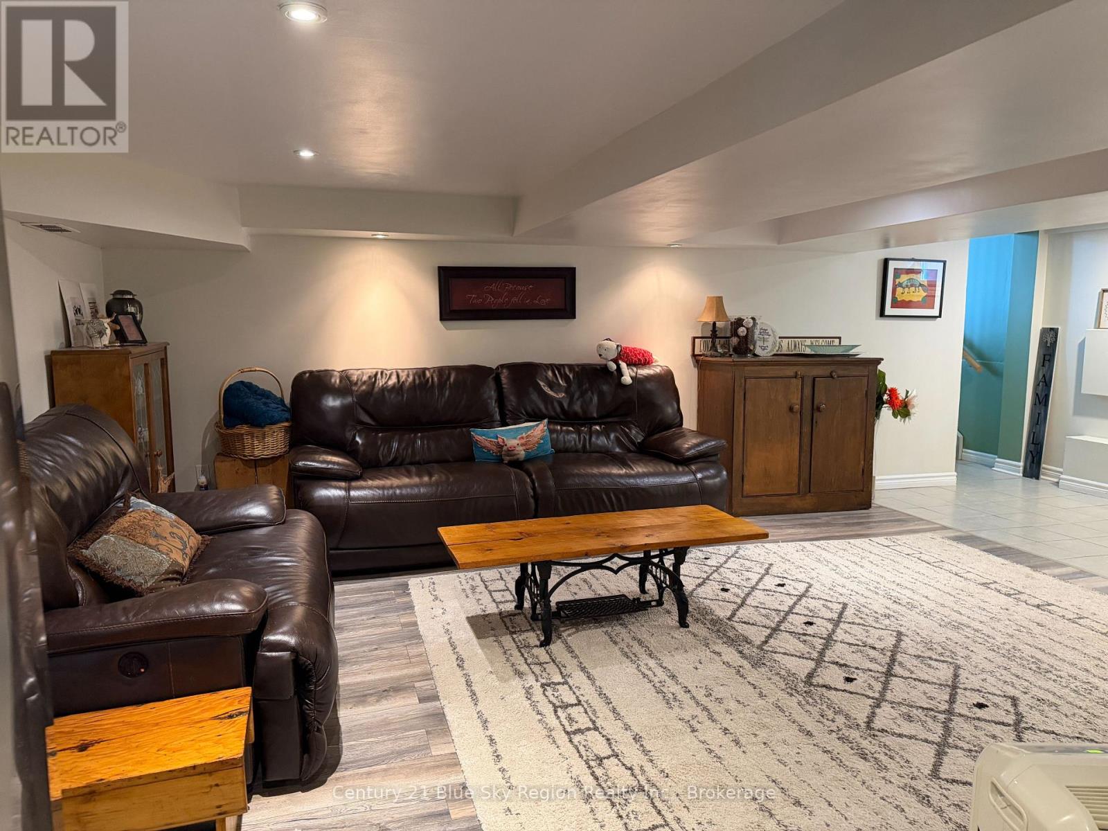 116 CAMPBELL AVENUE - Image 13