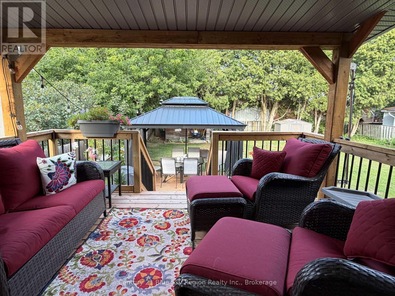 116 CAMPBELL AVENUE - 17