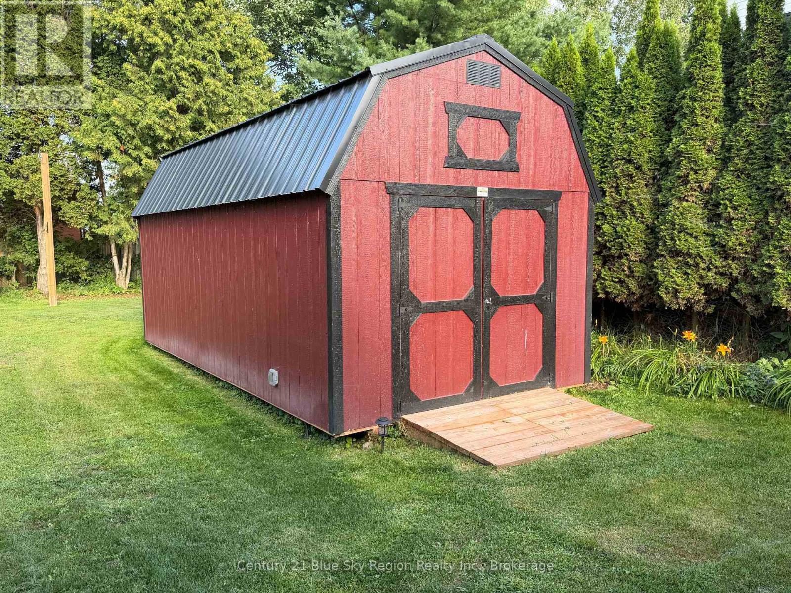 116 CAMPBELL AVENUE - Image 25