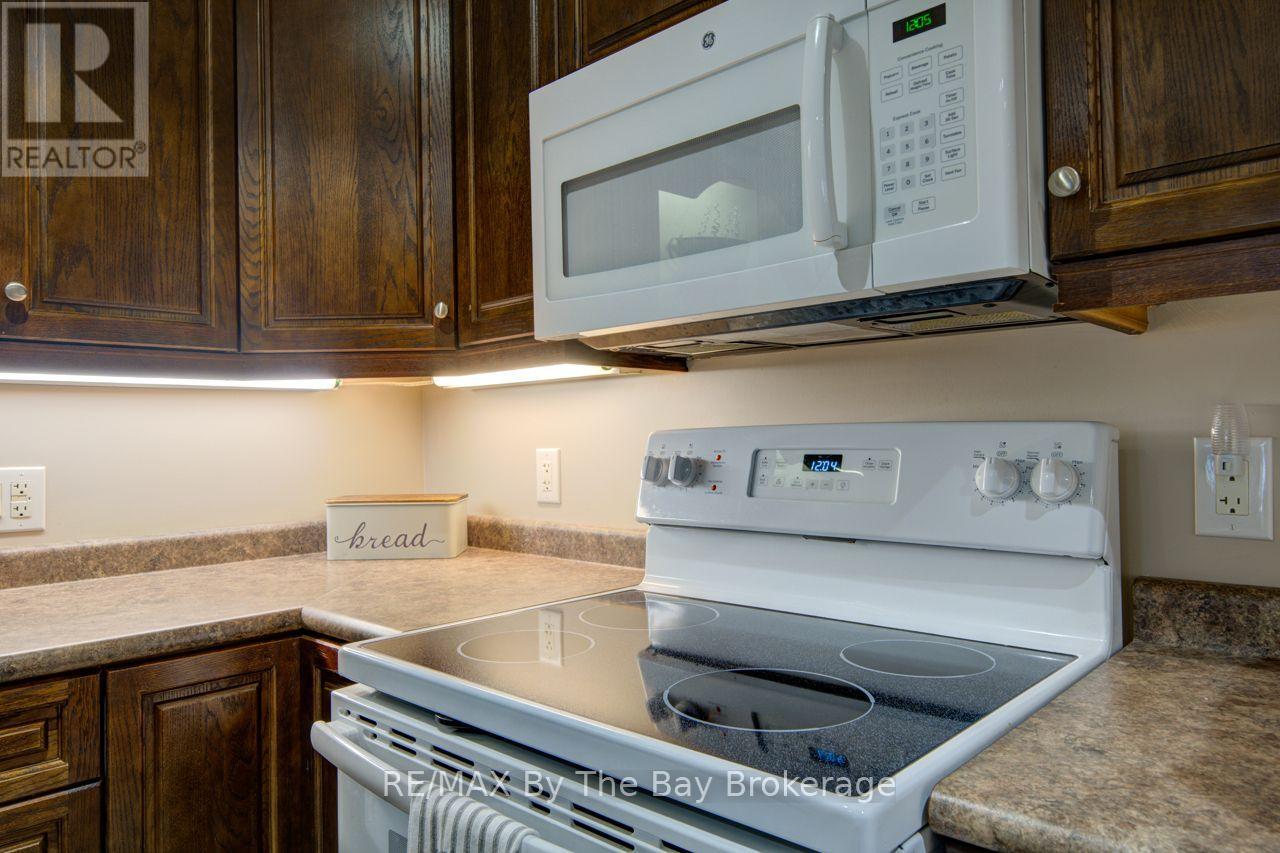 15 MEADOW LANE - Image 16