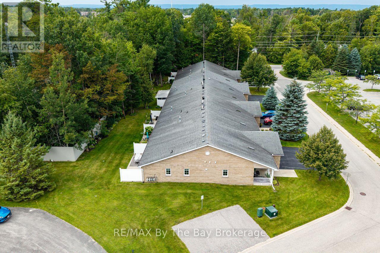 15 MEADOW LANE - 41