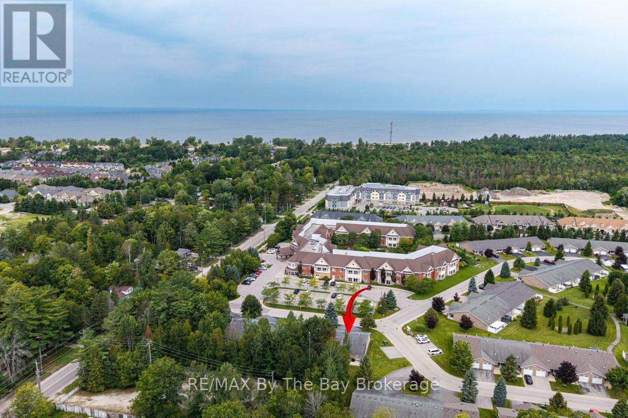15 MEADOW LANE - Image 44