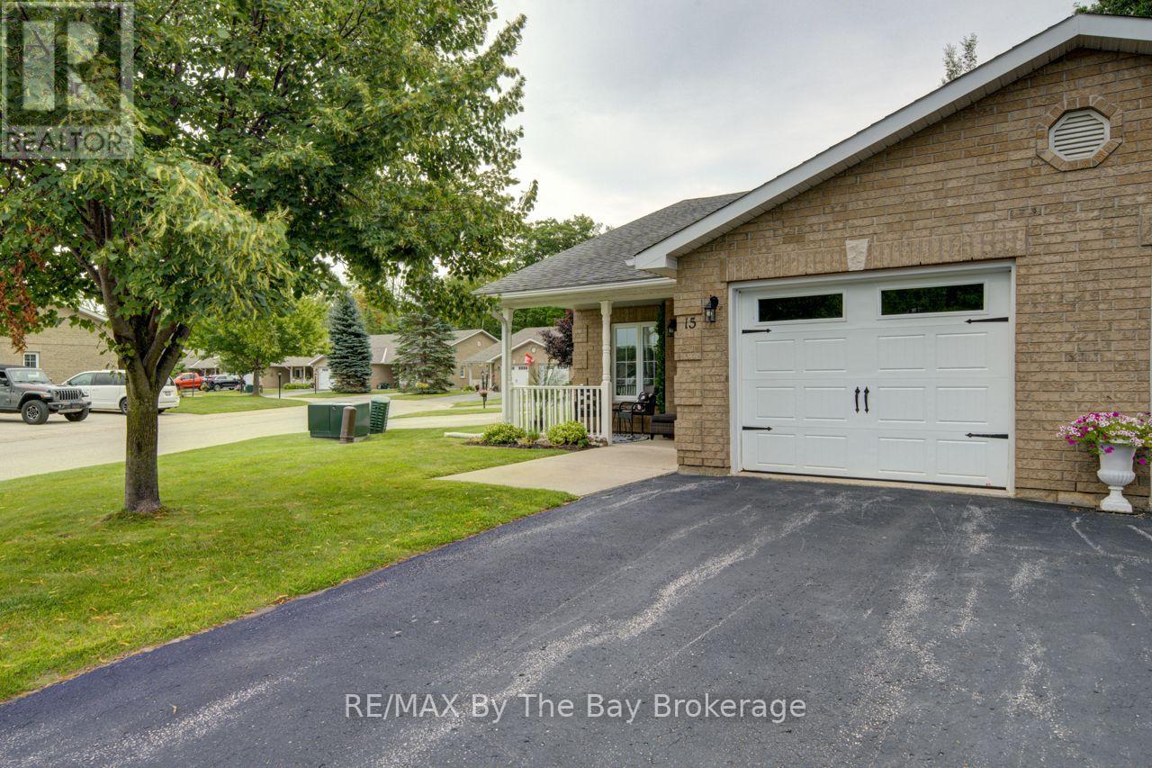 15 MEADOW LANE - 6