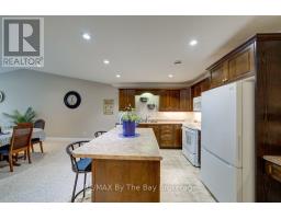 15 Meadow Lane, Wasaga Beach, ON L9Z2P2 Photo 11