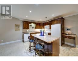 15 Meadow Lane, Wasaga Beach, ON L9Z2P2 Photo 12