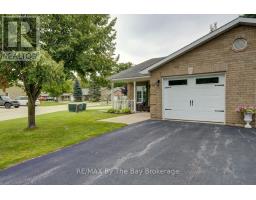 15 Meadow Lane, Wasaga Beach, ON L9Z2P2 Photo 6