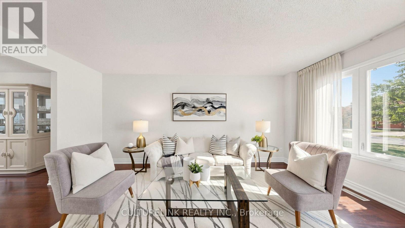 87 MORRISON CRESCENT - 2
