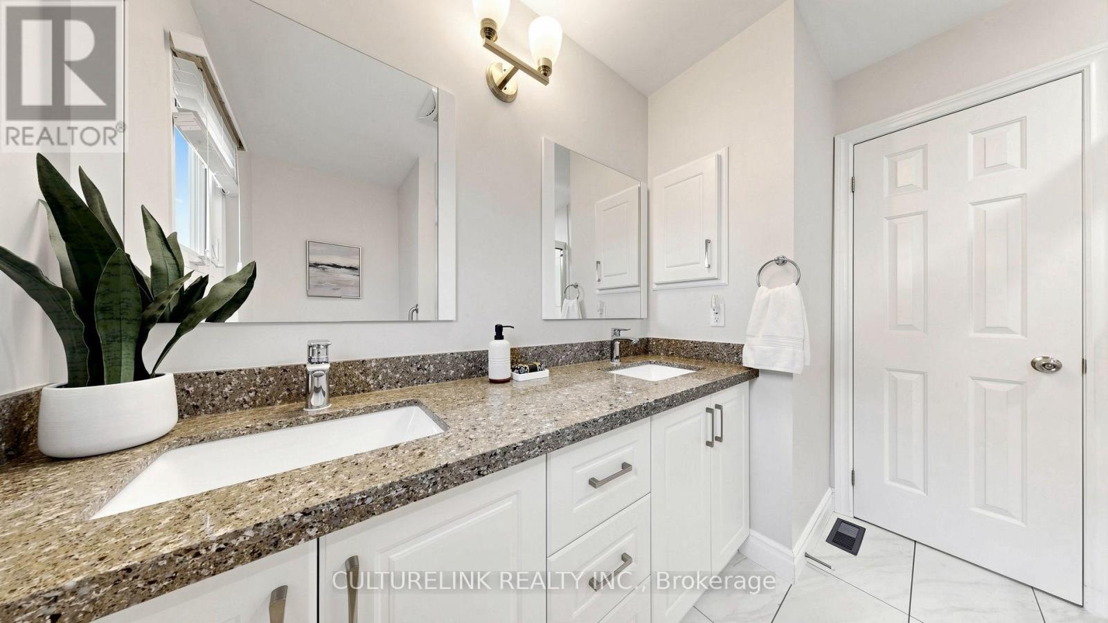 87 MORRISON CRESCENT - 27