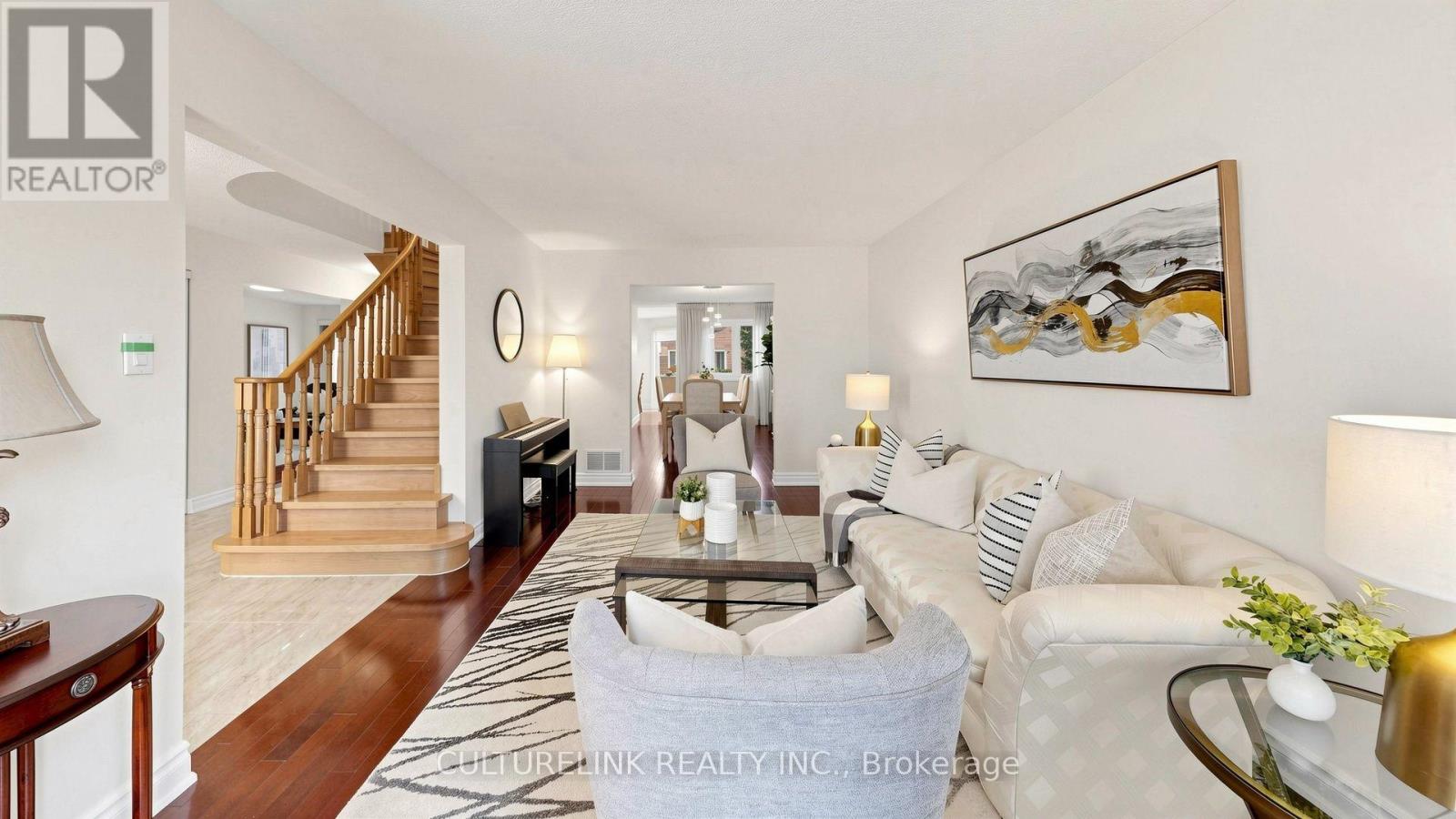 87 MORRISON CRESCENT - 4