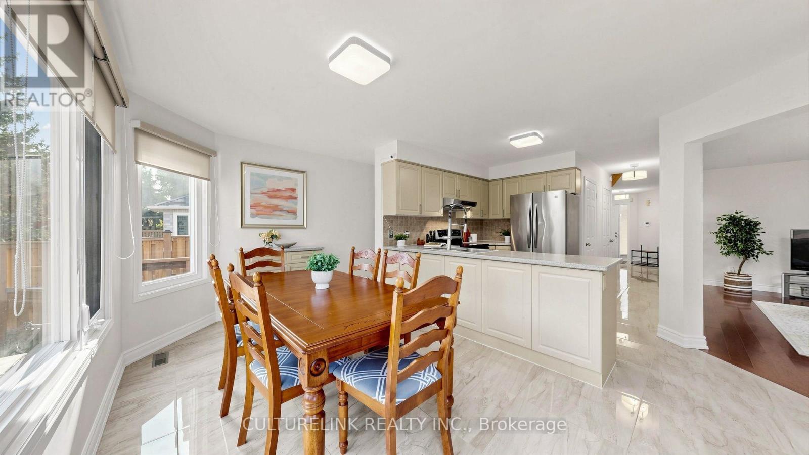 87 MORRISON CRESCENT - 8
