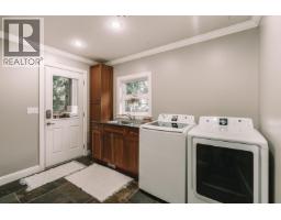 1845 Harbour Street, Port Coquitlam, BC V3C1A4 Photo 16