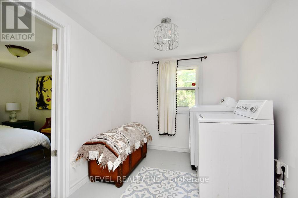39 DOMAR ROAD - Image 15