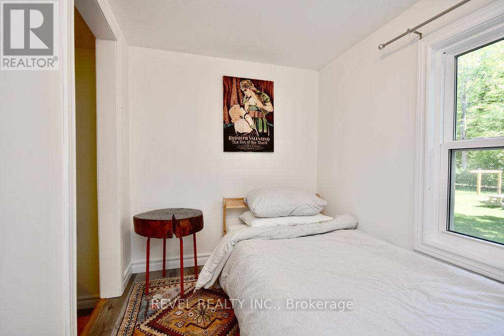 39 DOMAR ROAD - Image 18