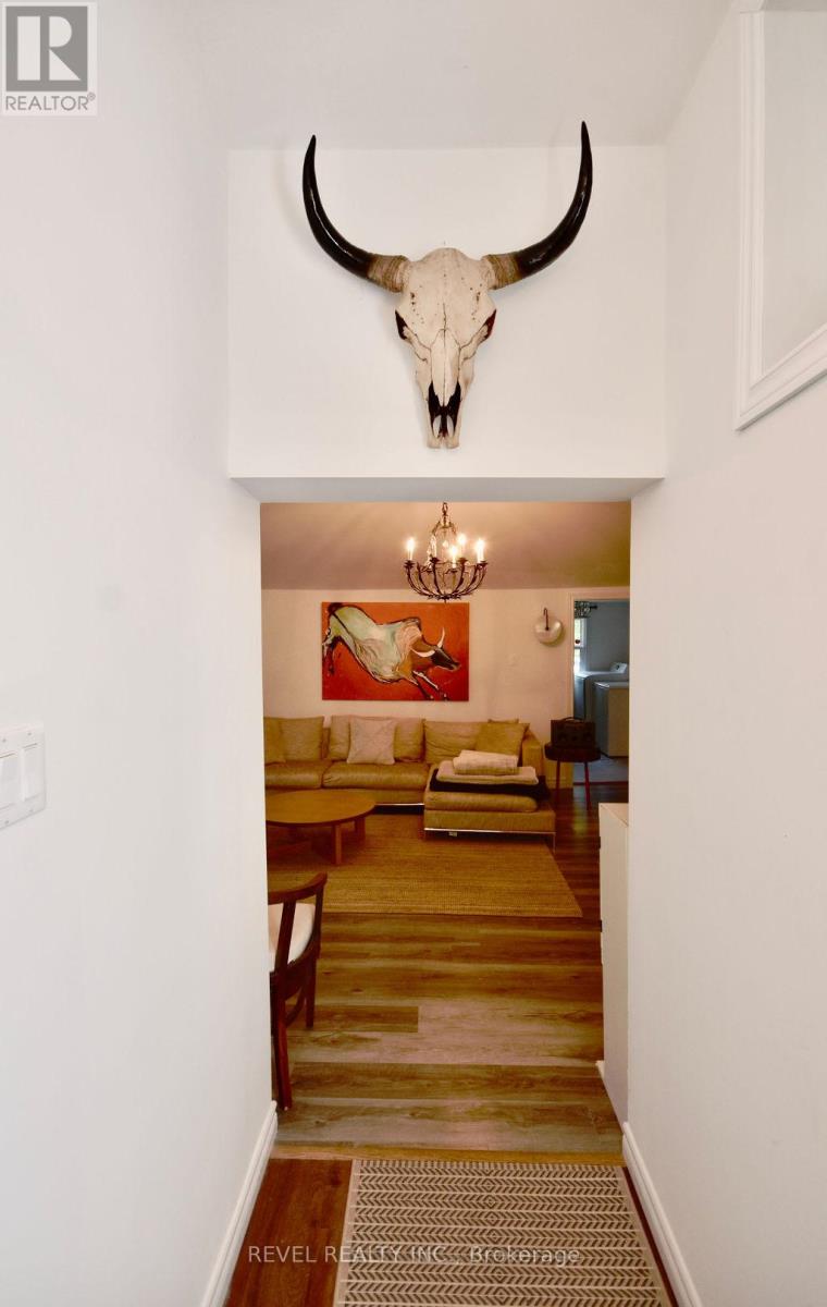 39 DOMAR ROAD - Image 3