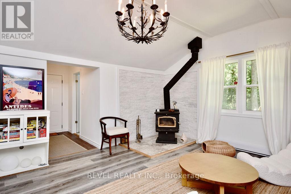 39 DOMAR ROAD - Image 4