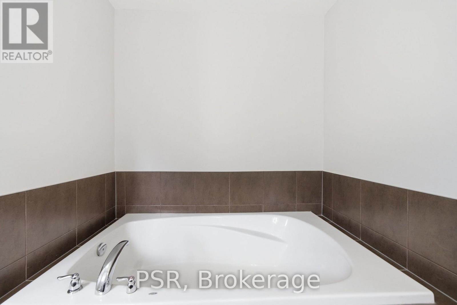 774 MCCUE DRIVE - Image 16