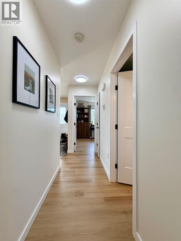 10418 105 Ave - Image 32