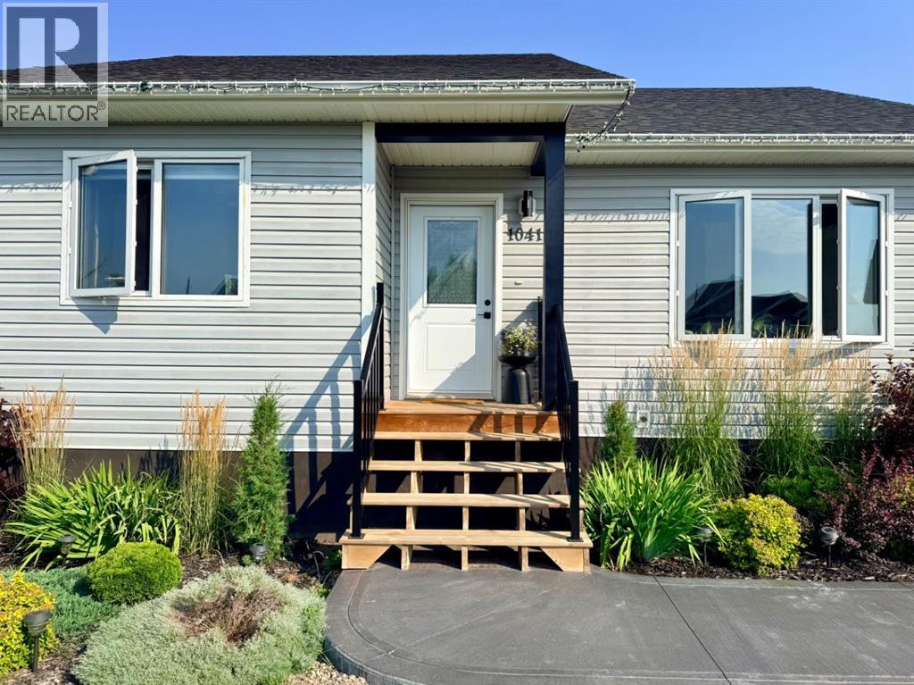 10418 105 Ave - Image 9
