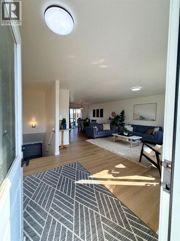 10418 105 Ave - Image 10