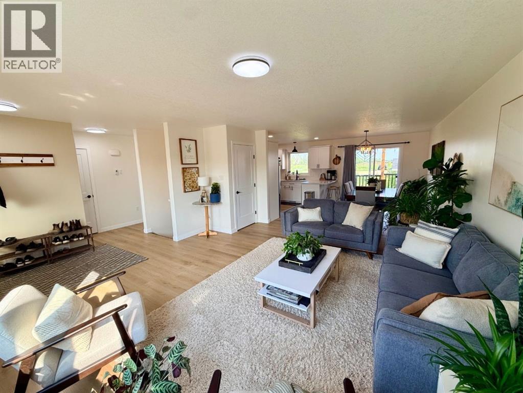 10418 105 Ave - Image 13