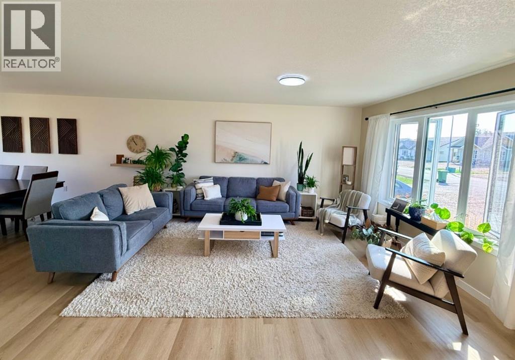 10418 105 Ave - Image 14