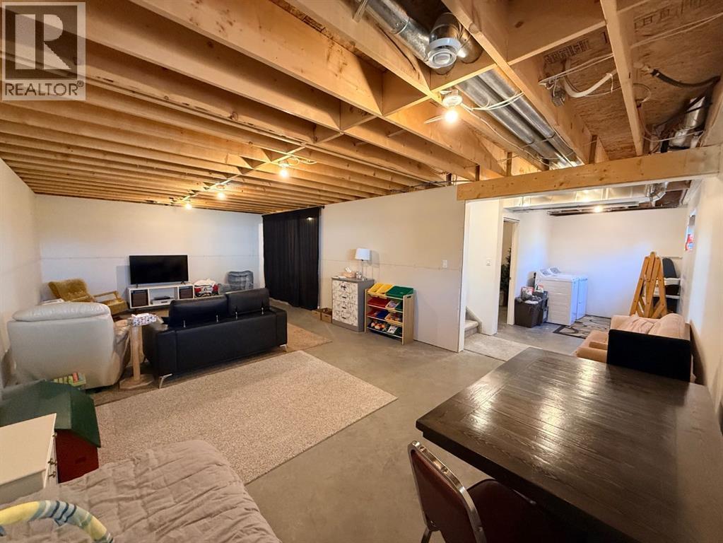 10418 105 Ave - Image 37