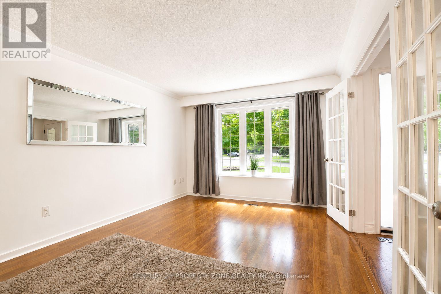 27 MADRID CRESCENT N - 7