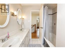 27 Madrid Crescent N, Brampton, ON L6S2X5 Photo 16