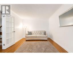 Family room - 27 Madrid Crescent N, Brampton, ON L6S2X5 Photo 6
