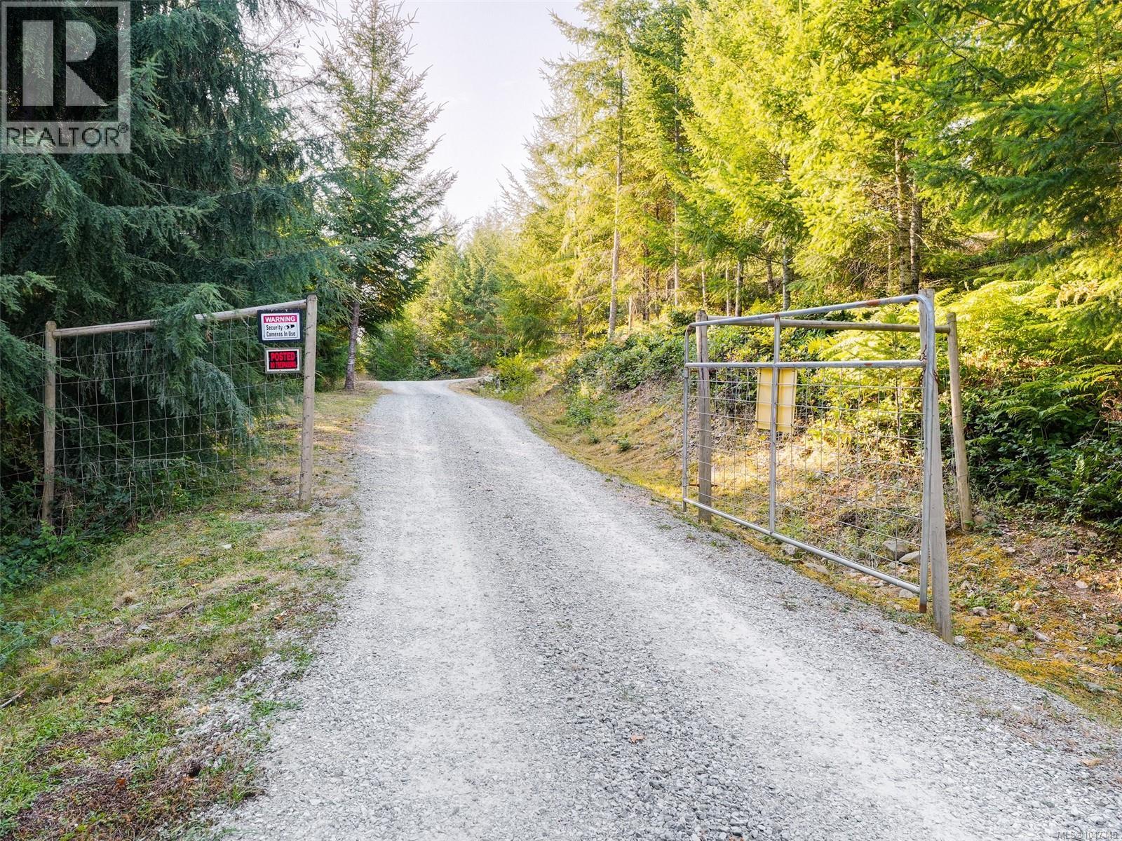 4836 Goldstream Heights Dr, Shawnigan Lake