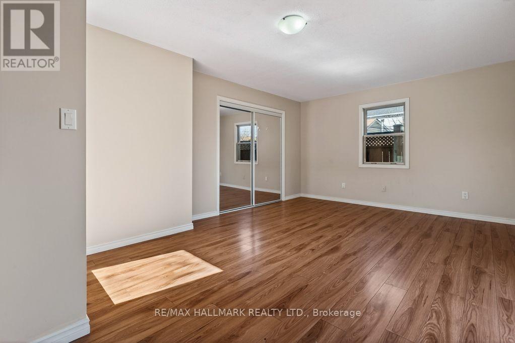 15 ADELAIDE STREET - Image 23