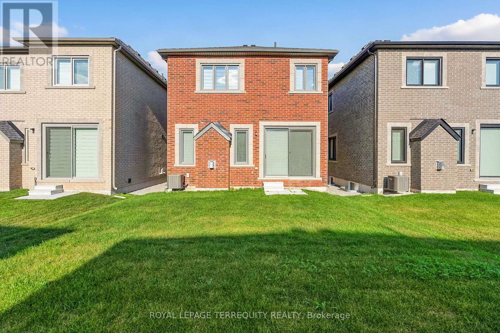 9 KIERNAN CRESCENT N - Image 36