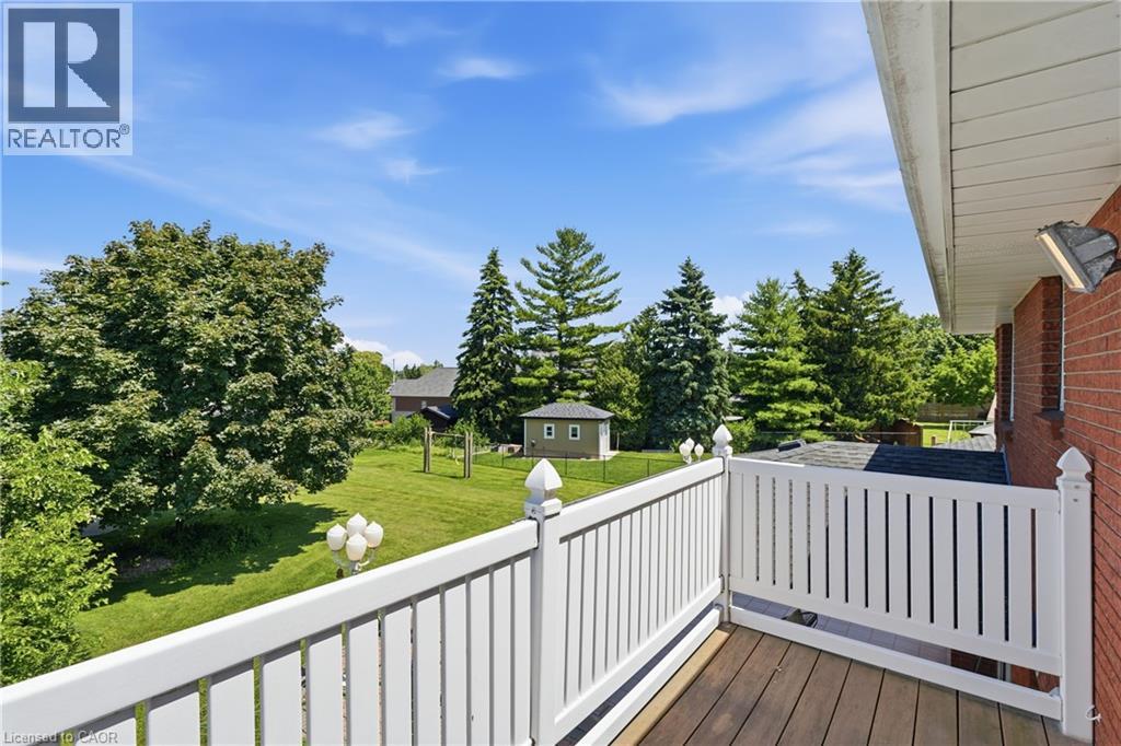 24 RENFREW Drive - Image 20