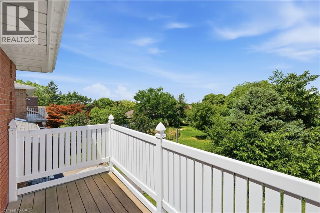 24 RENFREW Drive - Image 21