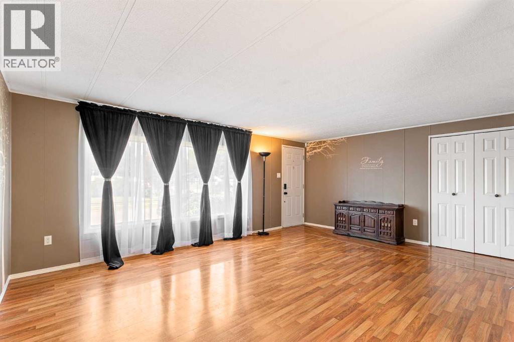4809 26 Street - 7