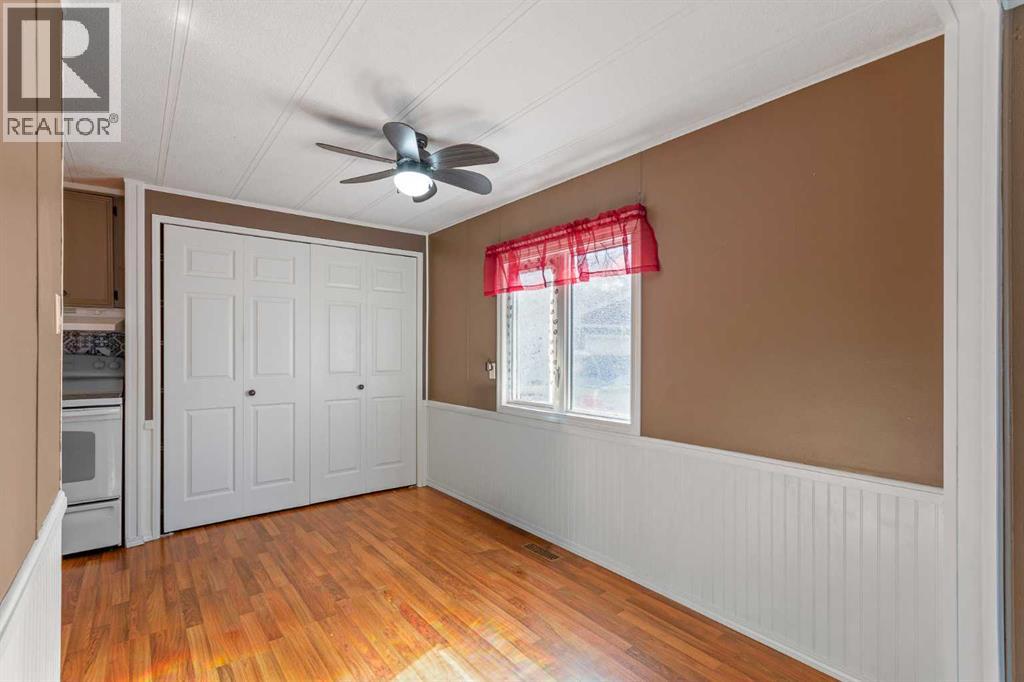 4809 26 Street - 9