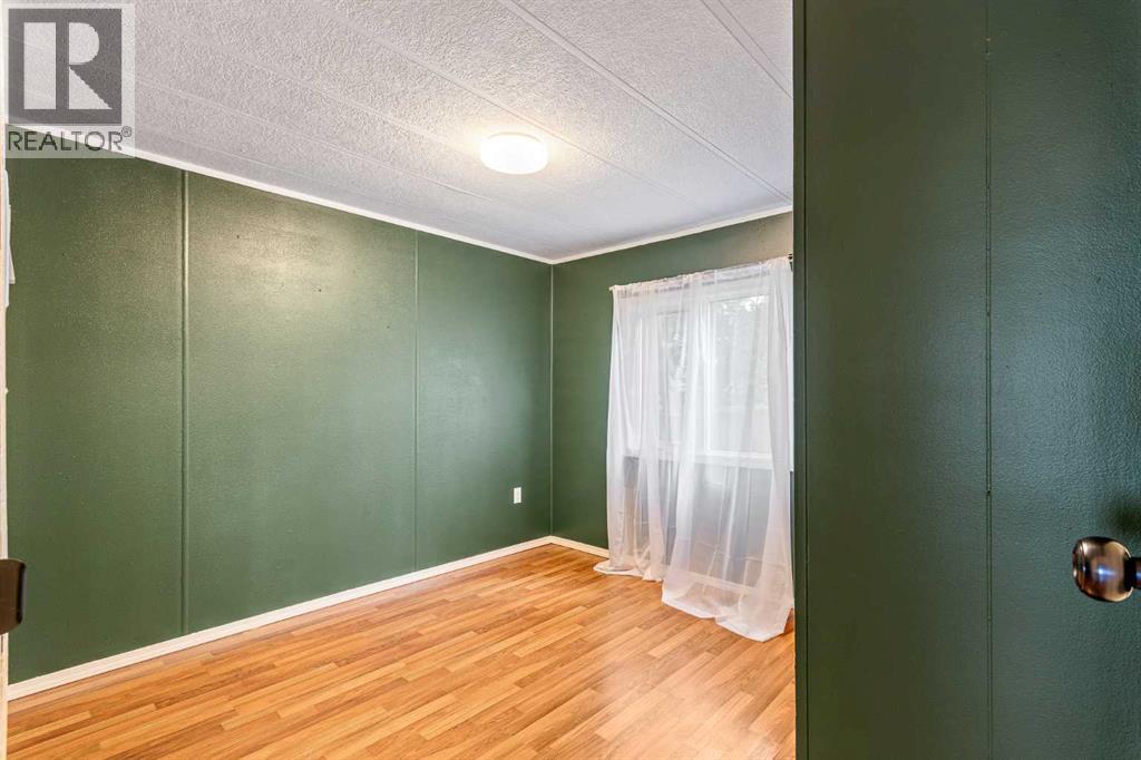 4809 26 Street - Image 22