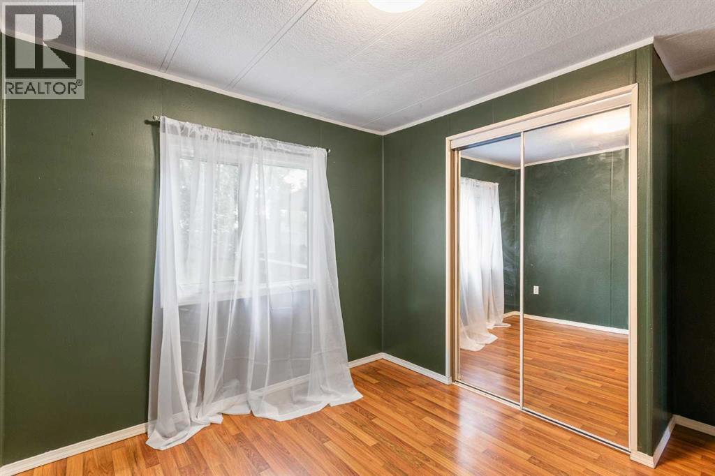 4809 26 Street - Image 24