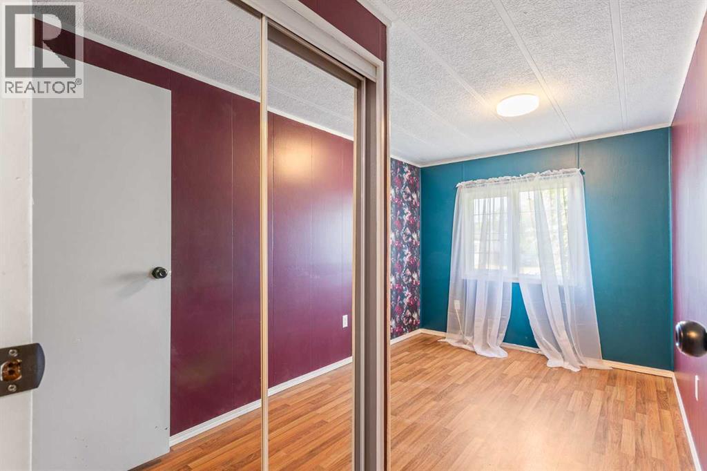 4809 26 Street - 17