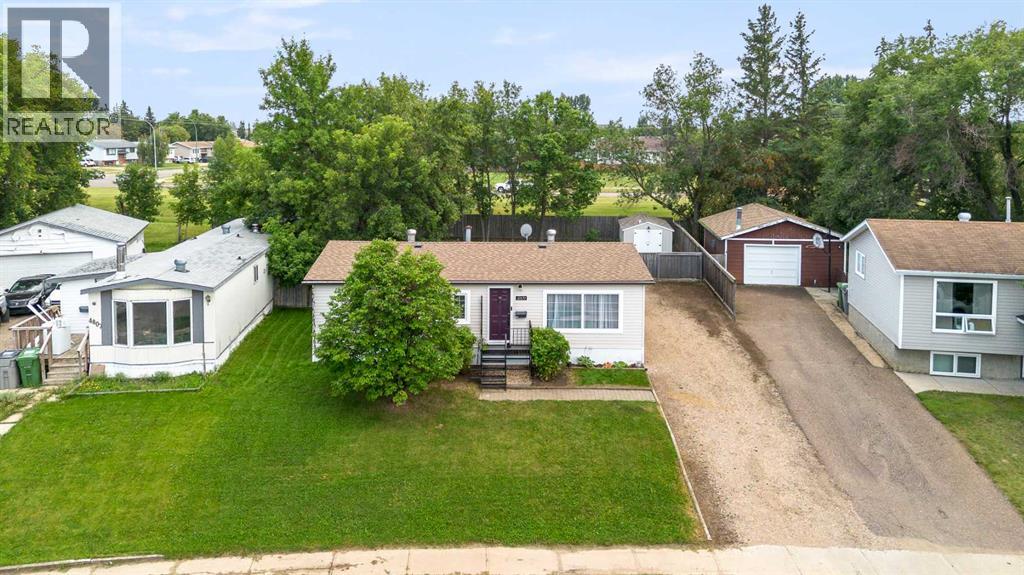 4809 26 Street - 44