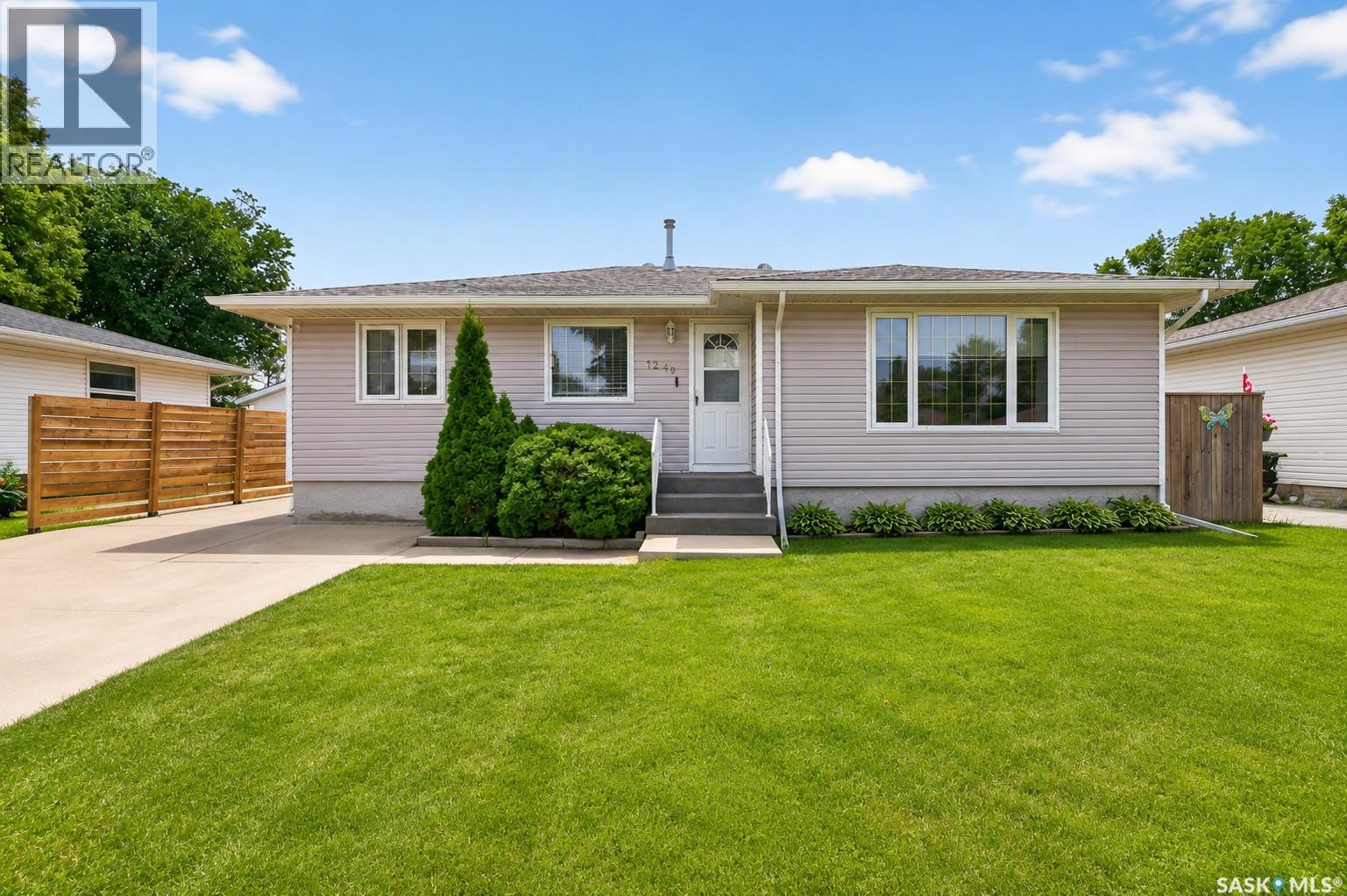 1249 Grace STREET - 1